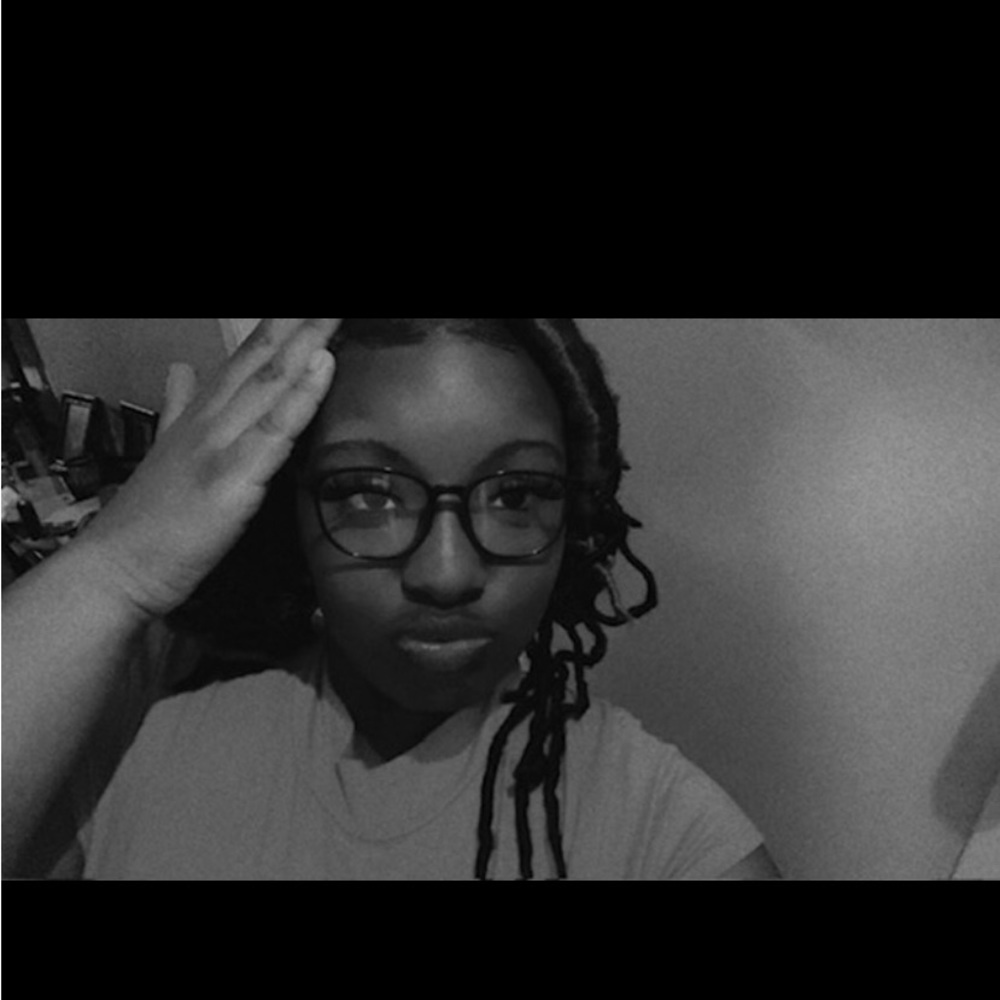 Meet your Posher, Janiya